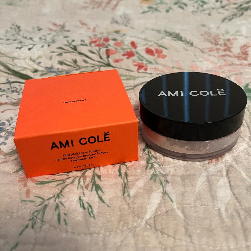 Ami Colé Skin Melt Loose Powder Duo
